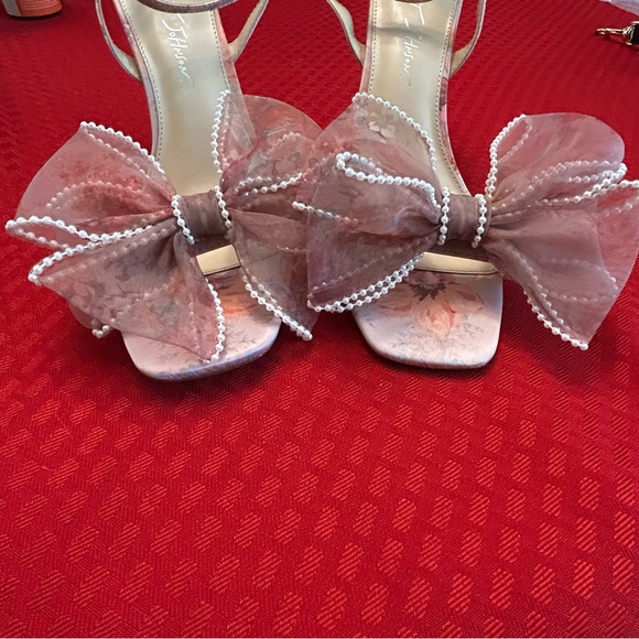 Betsey Johnson EUC Women’s Size 10 Fawn Mesh Bow Floral Heeled Sandals Pumps - Picture 2 of 7